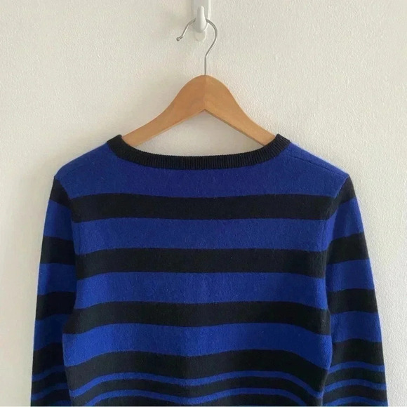 AQUA Cashmere Sweater Striped Blue Black Sz XS - Picture 5 of 5